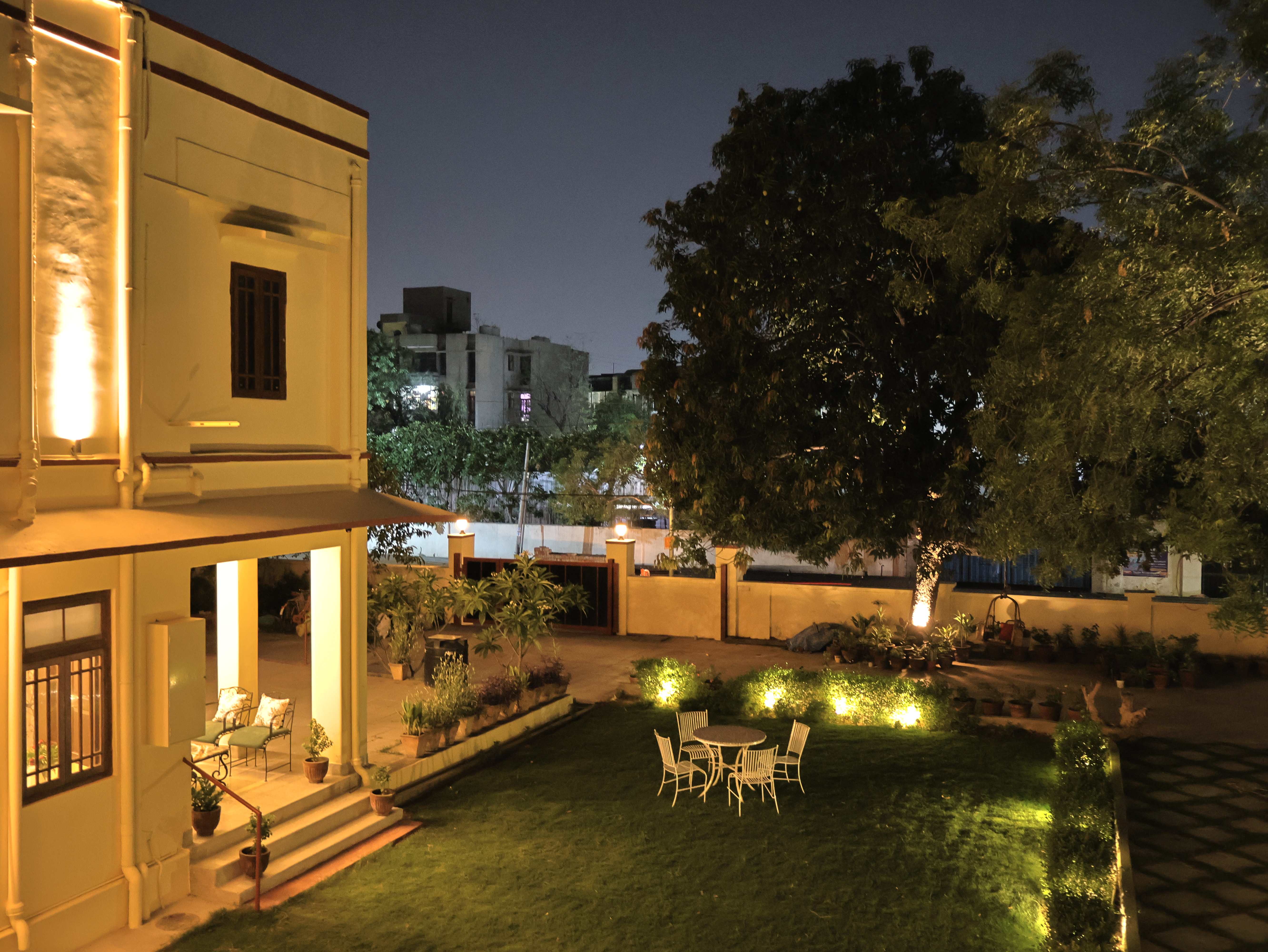 Mundoota House Night View